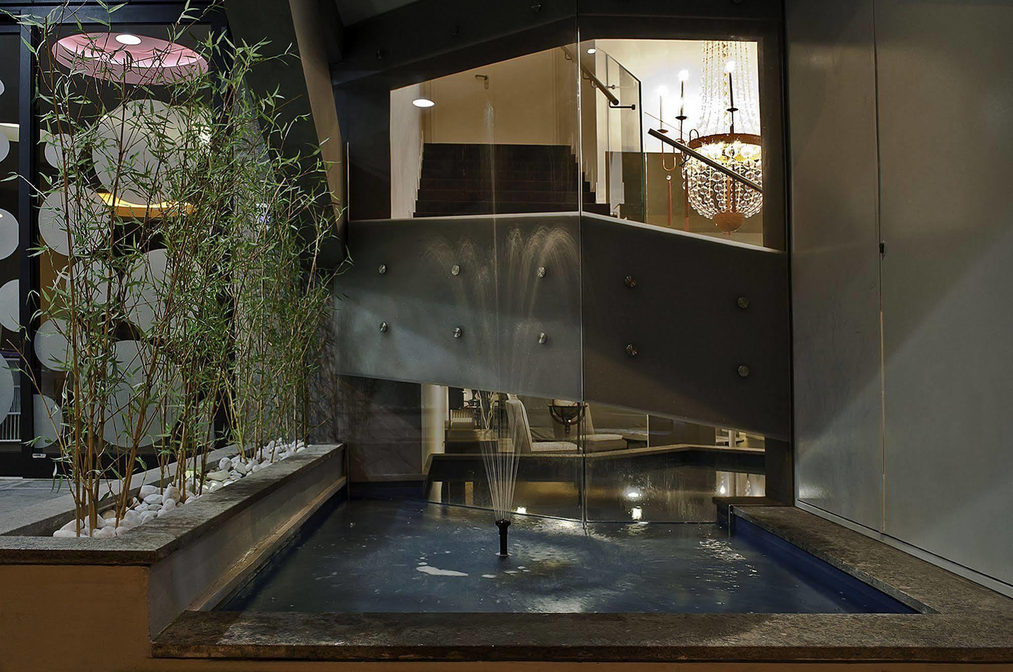 hotel caravel rome restaurant